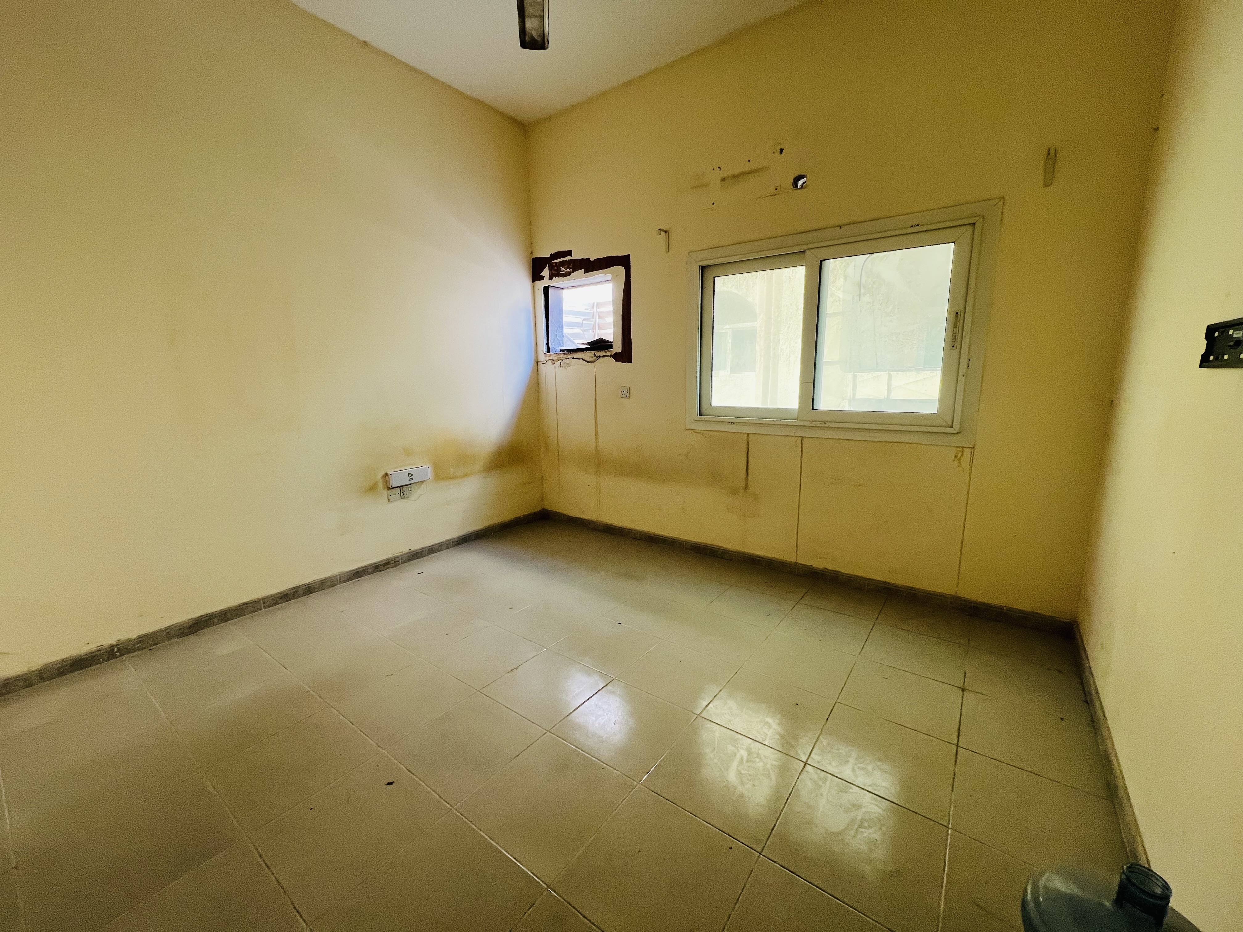 Studio for rent in university area and separate kitchen only for family price 21k