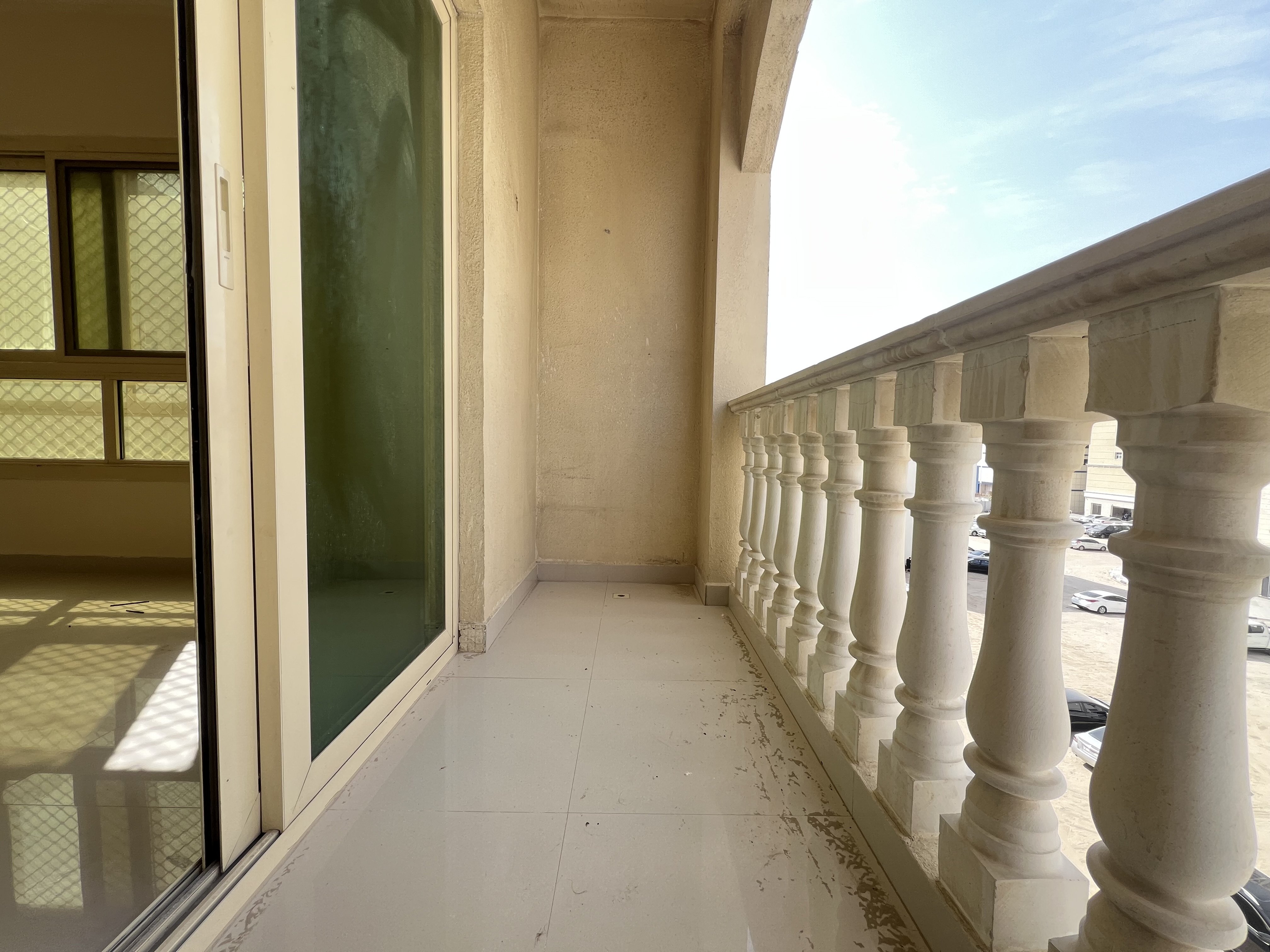 Huge offer 2bhk with balcony and separate hall in new Muwaileh Sharjah price 42k
