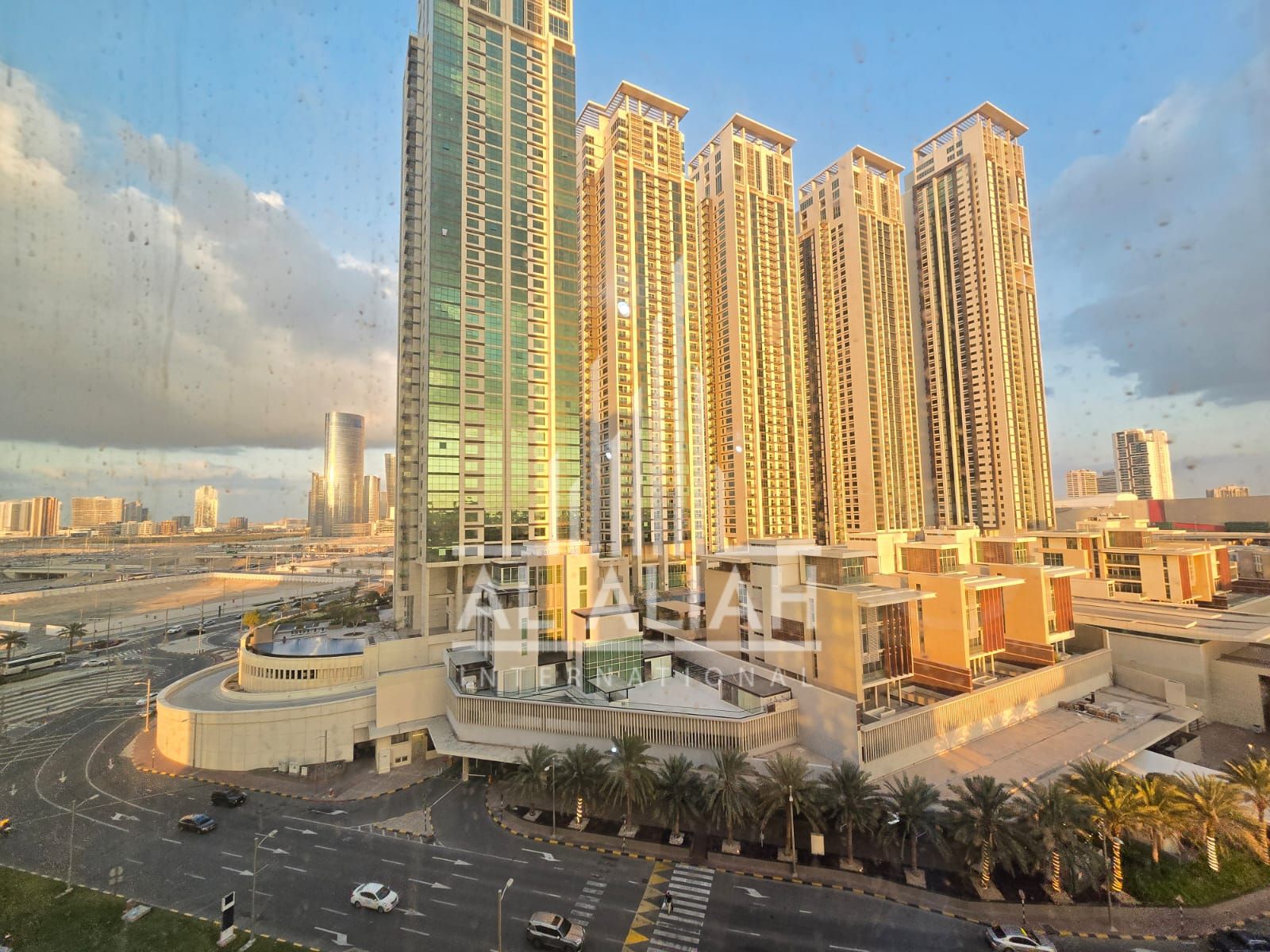 Sea view | Bright & Spacious | Prime area