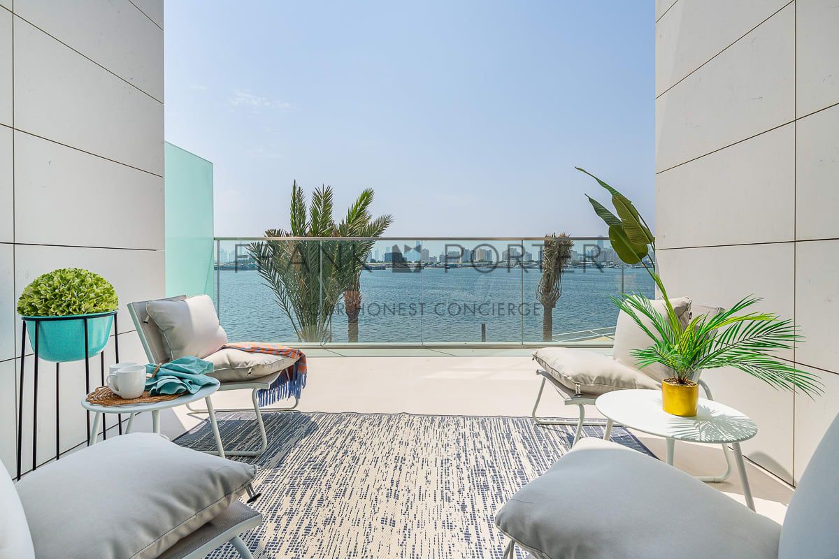 Deluxe 3BR with Harbour Views & Private Rooftop! | Weekely & Monthly | All Bills Inclusive