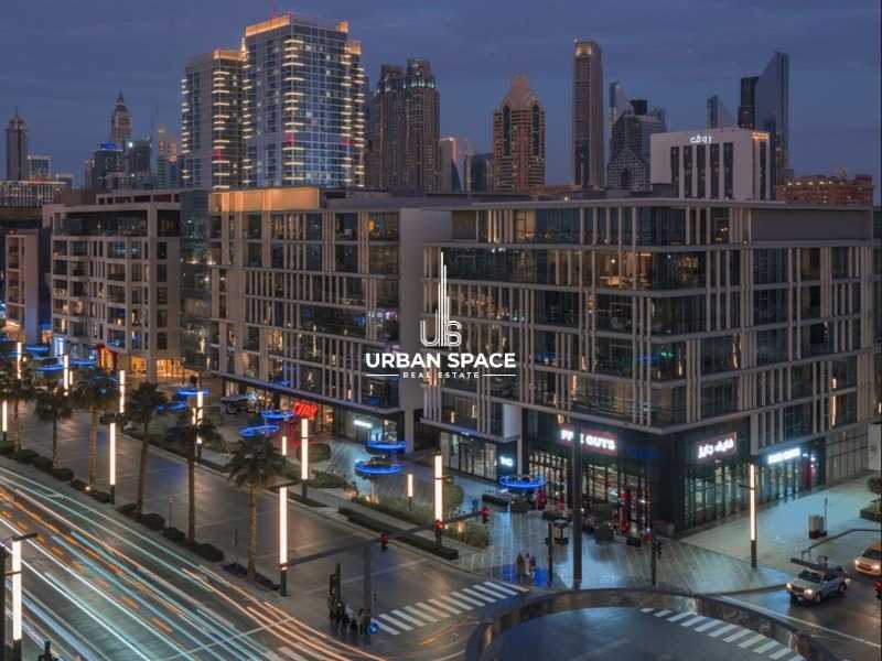 Burj Khalifa and Coca-Cola arena view : Corner unit : ⁠Middle floor