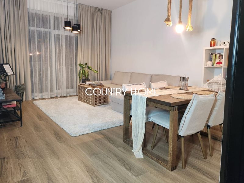 Upgraded Apartment | Fully Furnished | Tenanted