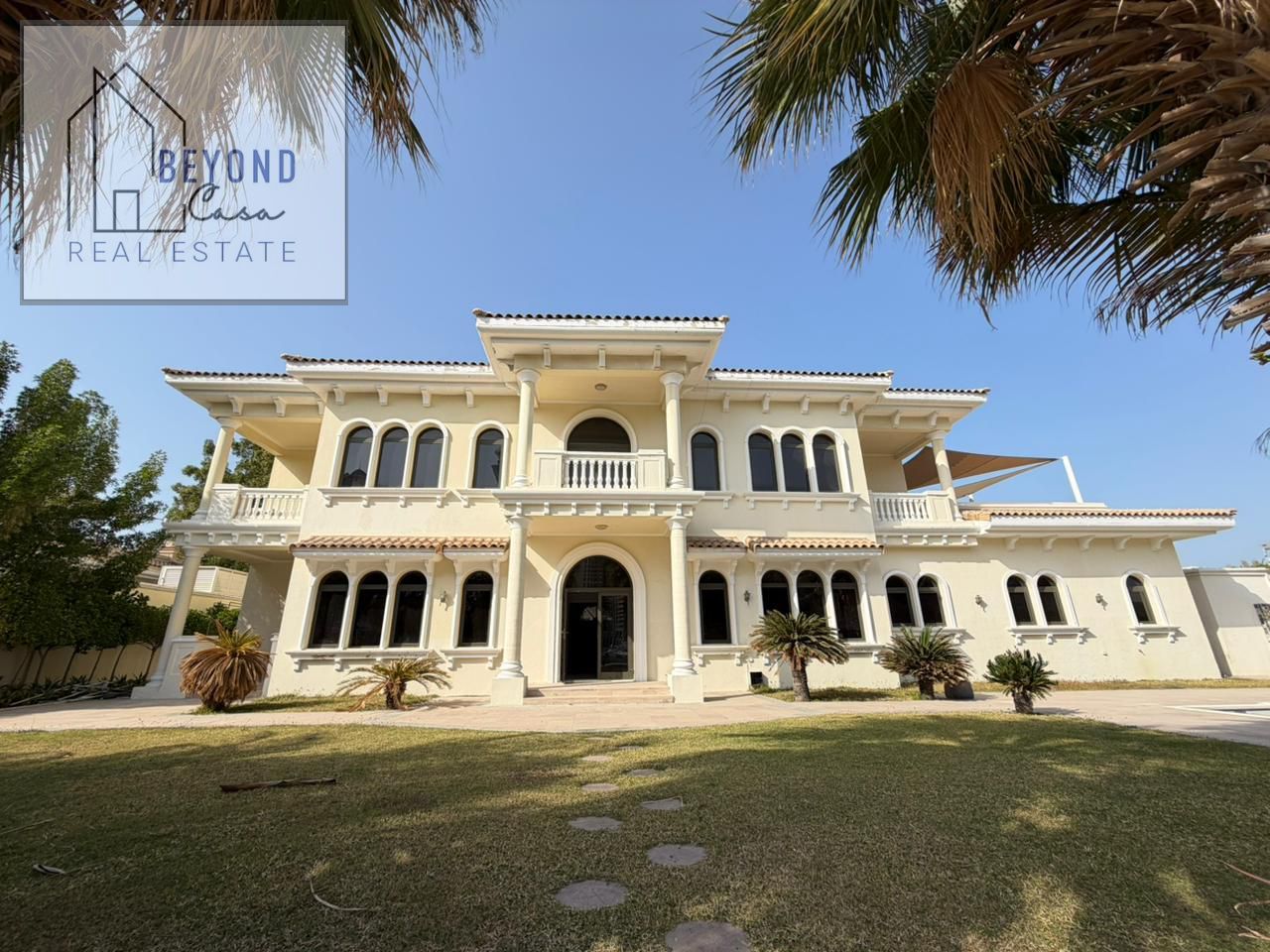 Luxury Signature Villa | Direct Beach Access | Iconic Palm Jumeirah Villa