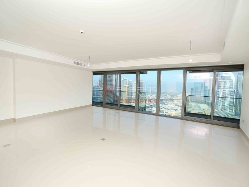 Elegant 3BR Apartment | Stunning Opera Views | Central Location