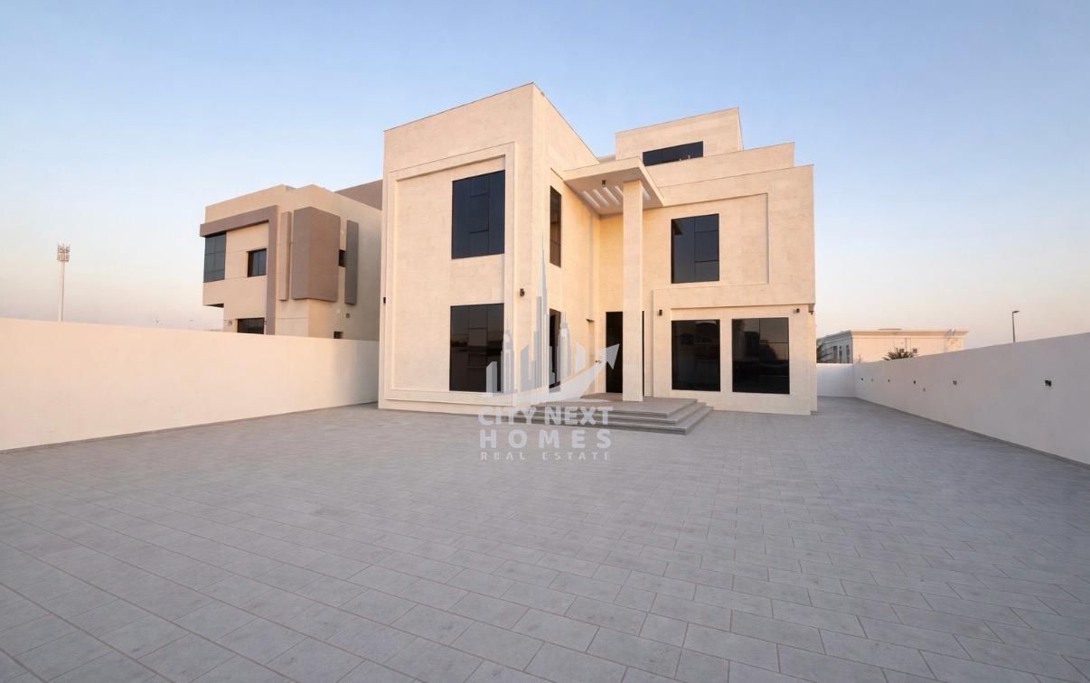 Modern Exclusive Villa| 5 bedrooms| Majlis| Parking