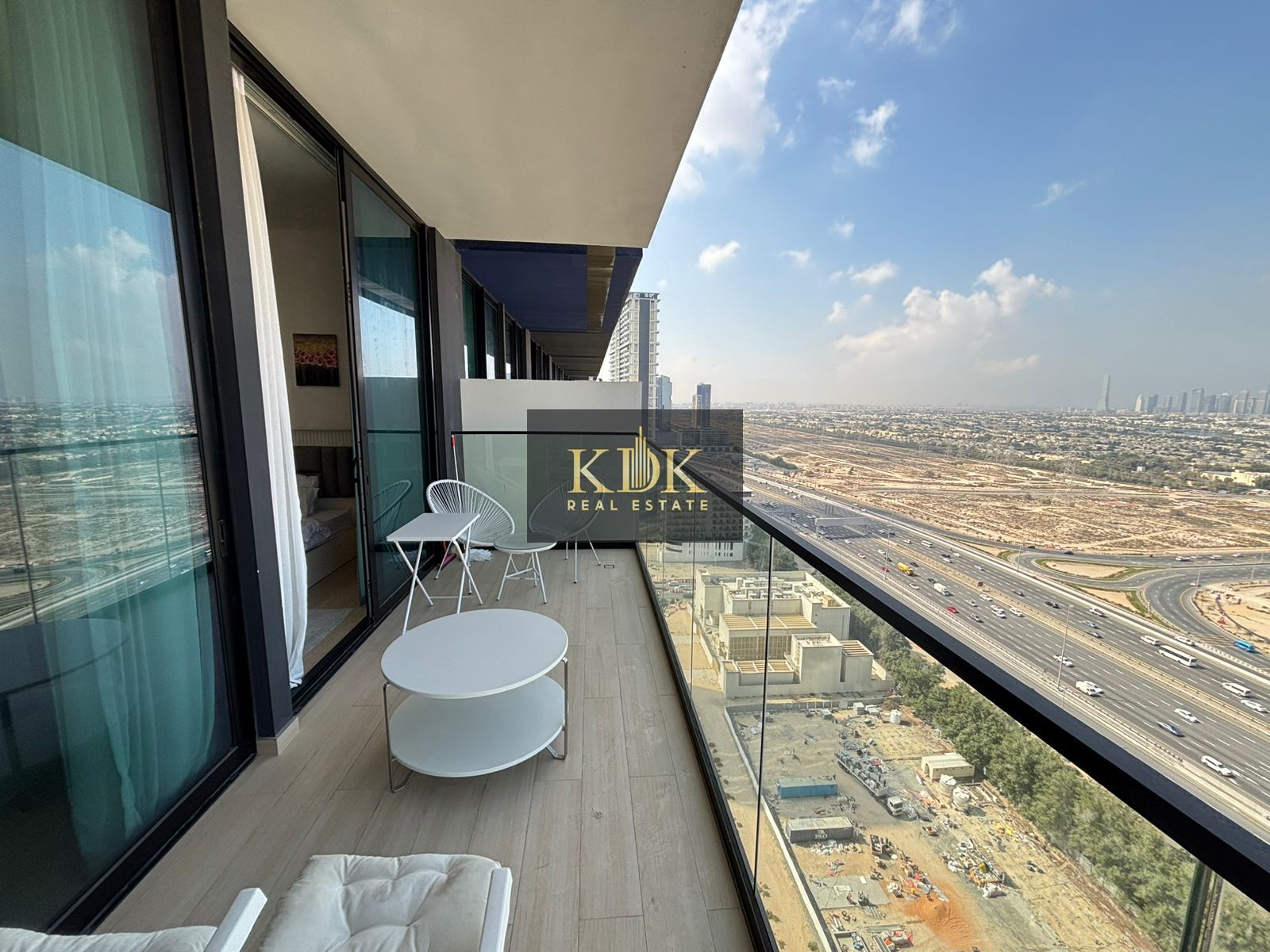 Ready to Move | Road View | Fully Furnished