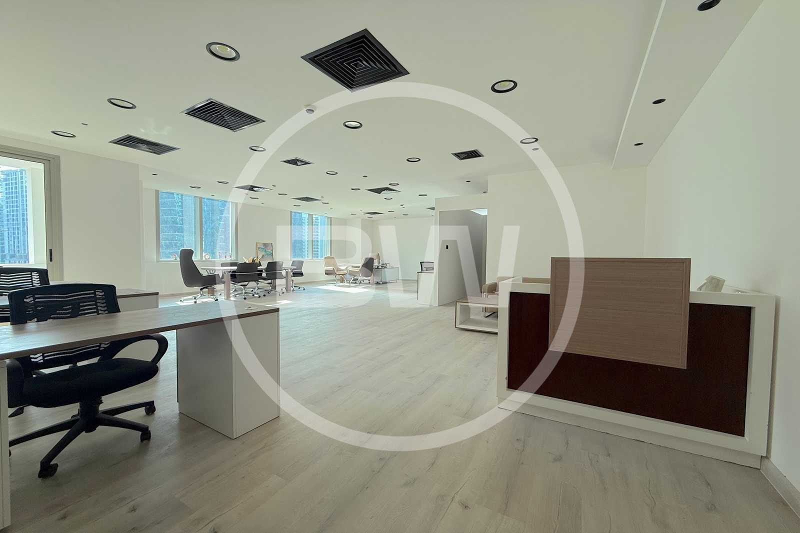 VACANT | FULLY FITTED | PARK VIEW | HIGH FLOOR