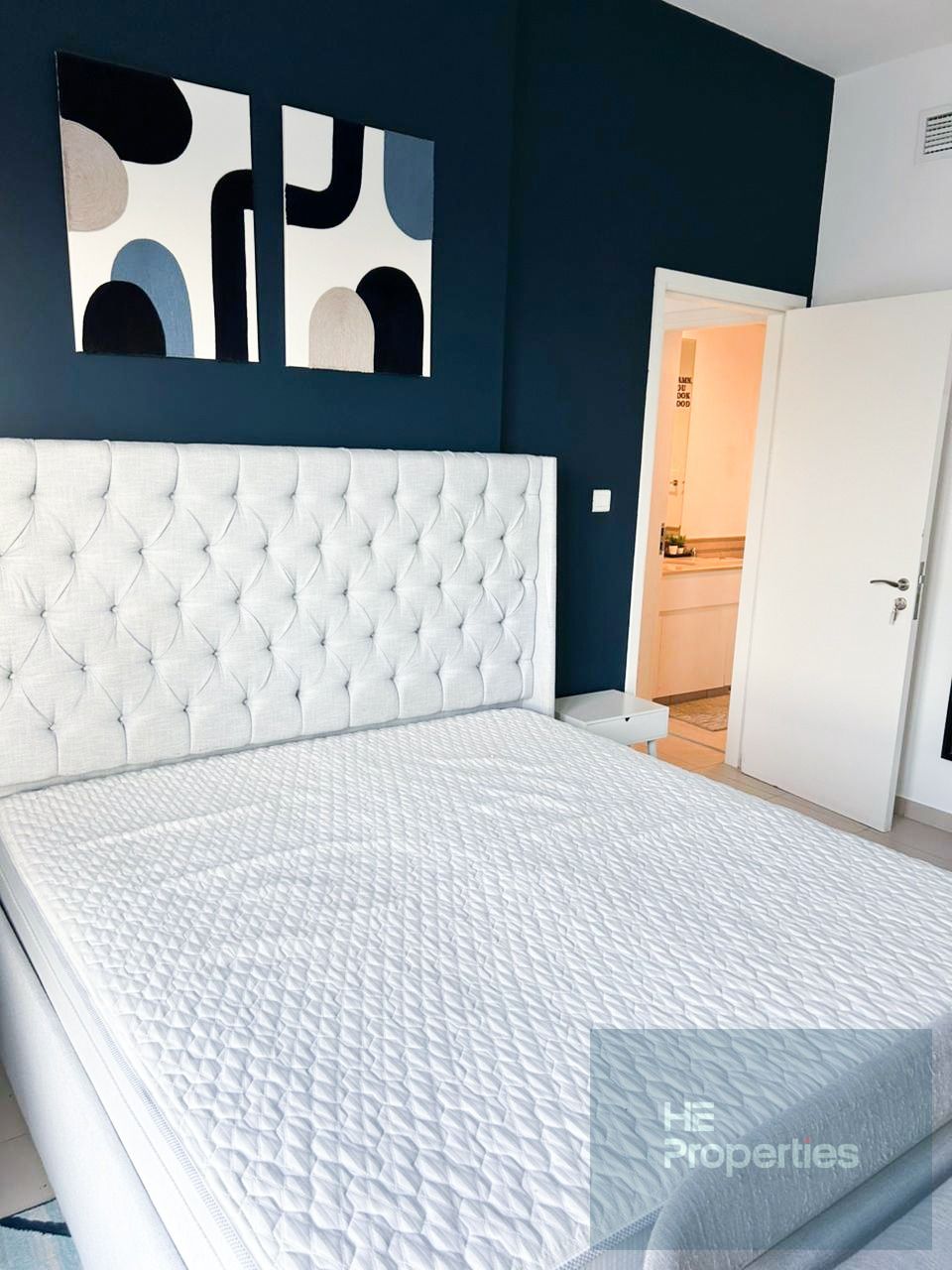 VACANT | FULLY FURNISHED | TOWN HOUSES VIEW