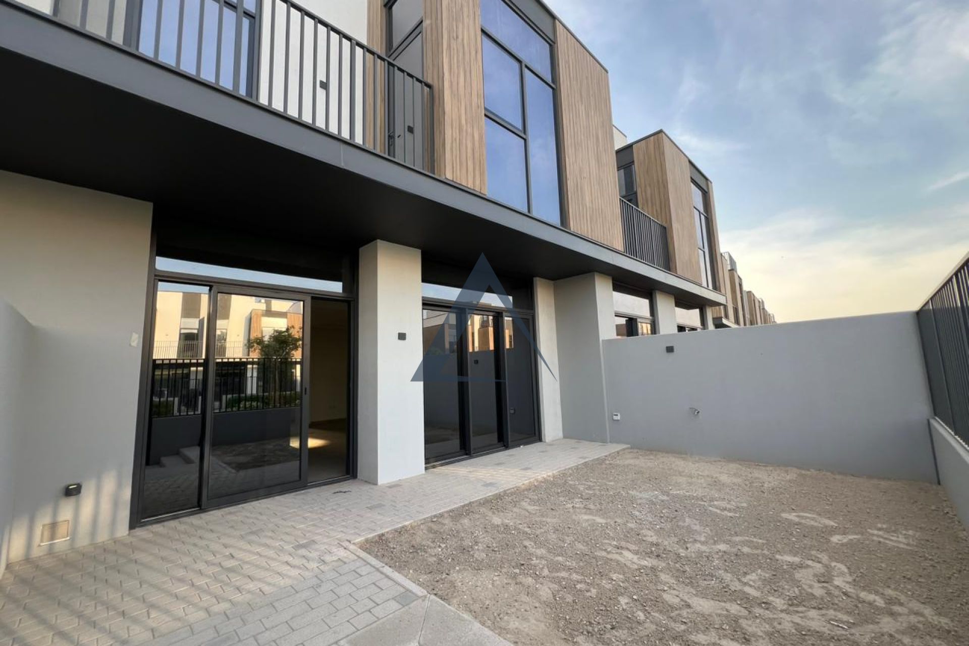 Spacious G+1 Villa | Single Row | Near Amenities
