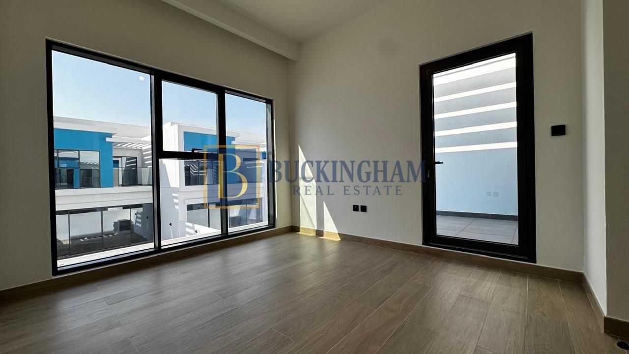 5BR + Maids | Vastu Unit | Close to Park