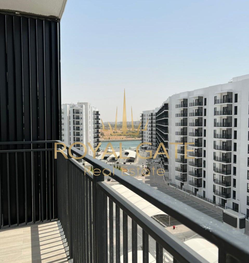 Open-Plan Studio | Balcony | Prime Location