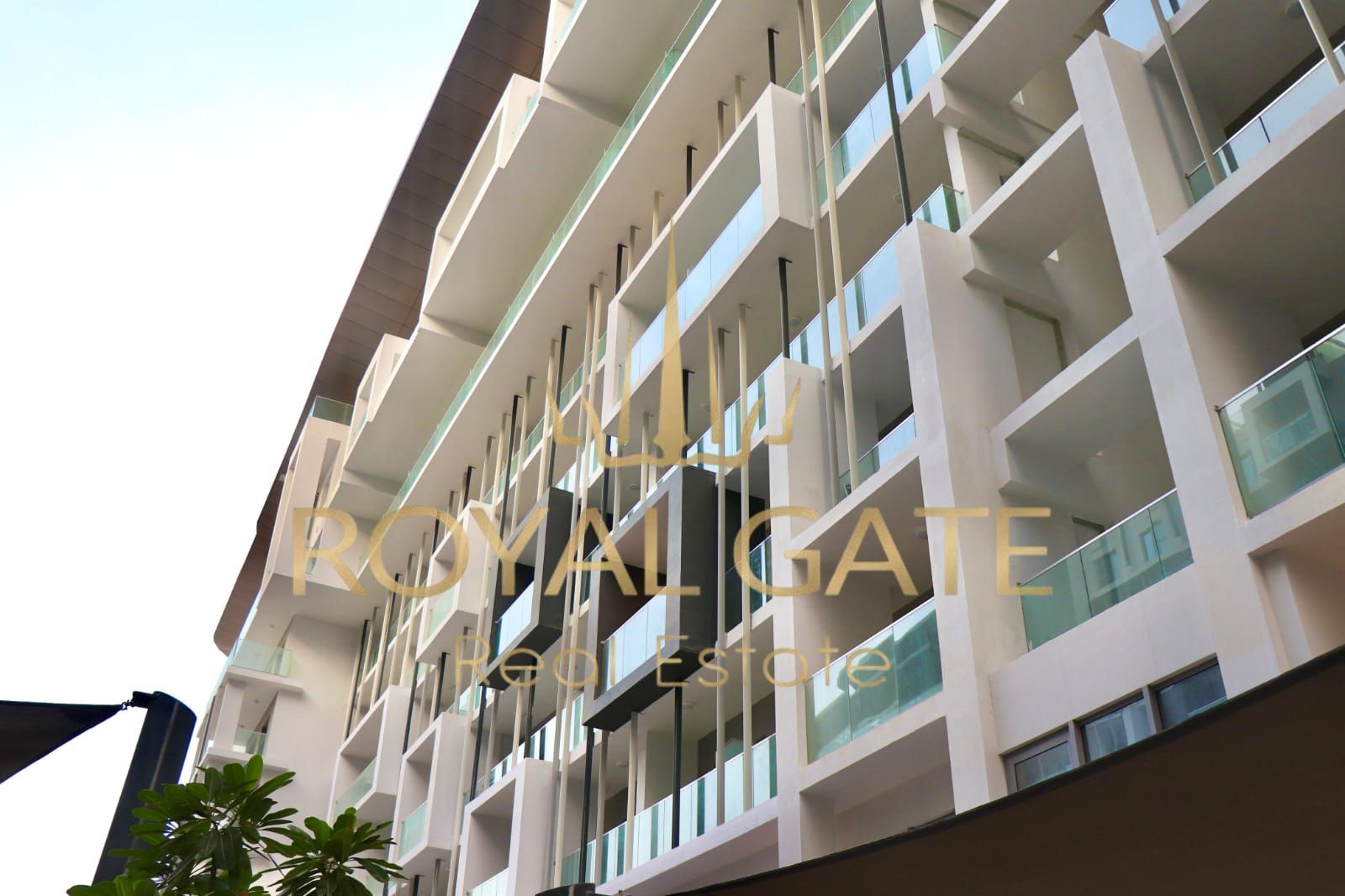 Stunning Studio | Modern Living | Ready To Move
