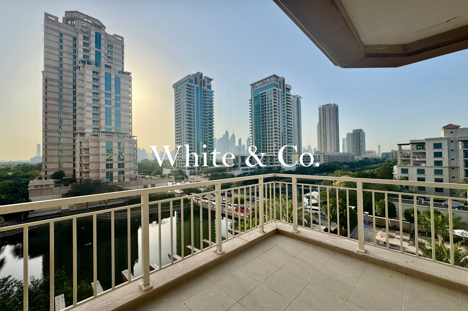 Lake View | Chiller Free | Fully Upgraded