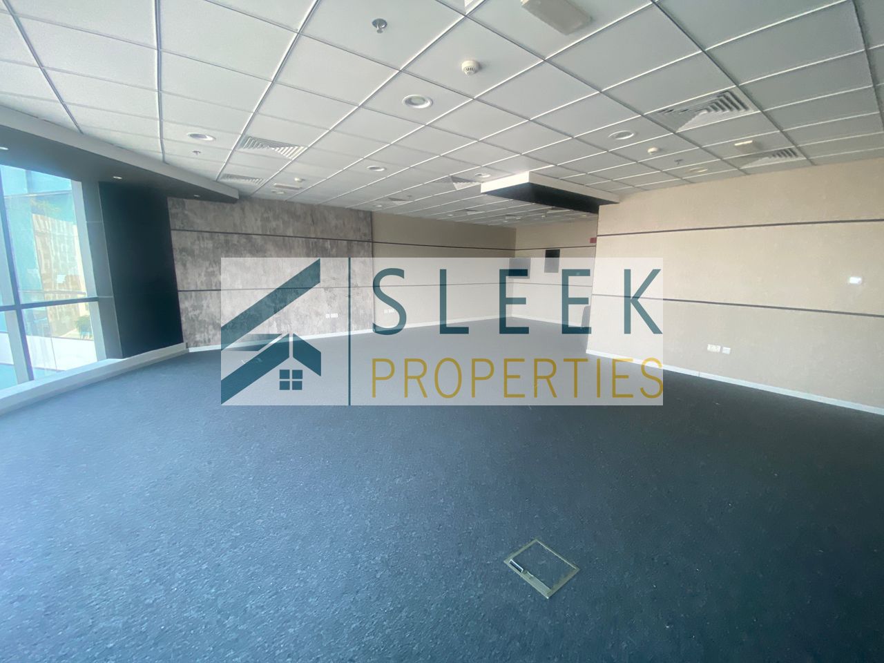 Office for Rent in The Regal Tower, Business Bay