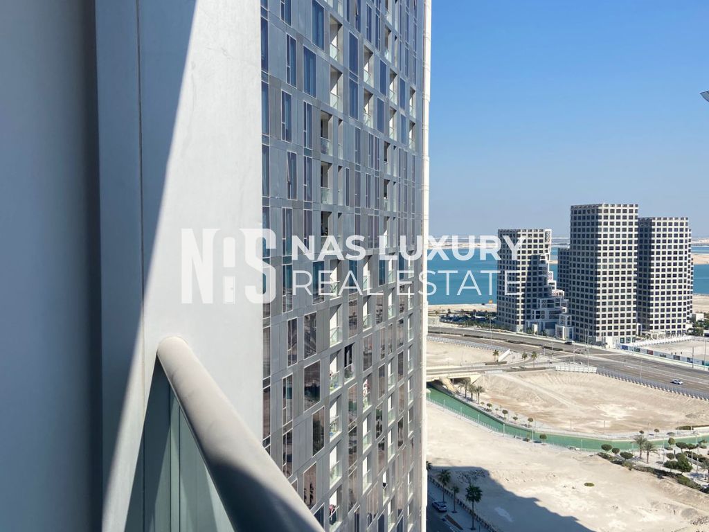 Elegant apartment | High floor | canal view