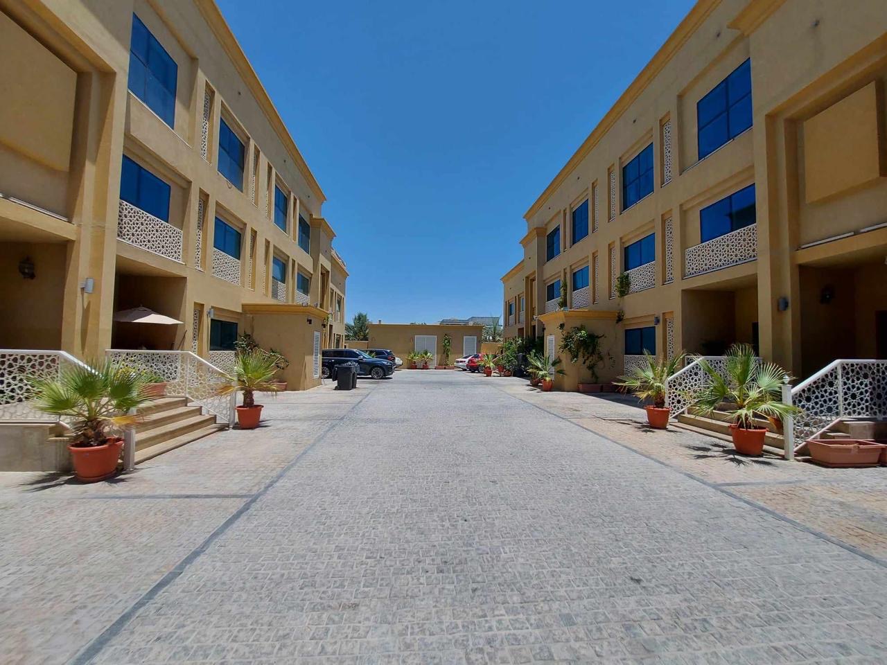 Amazing 2bedrooms with 3 bathrooms and private terrace close bmw store and shingrilla
