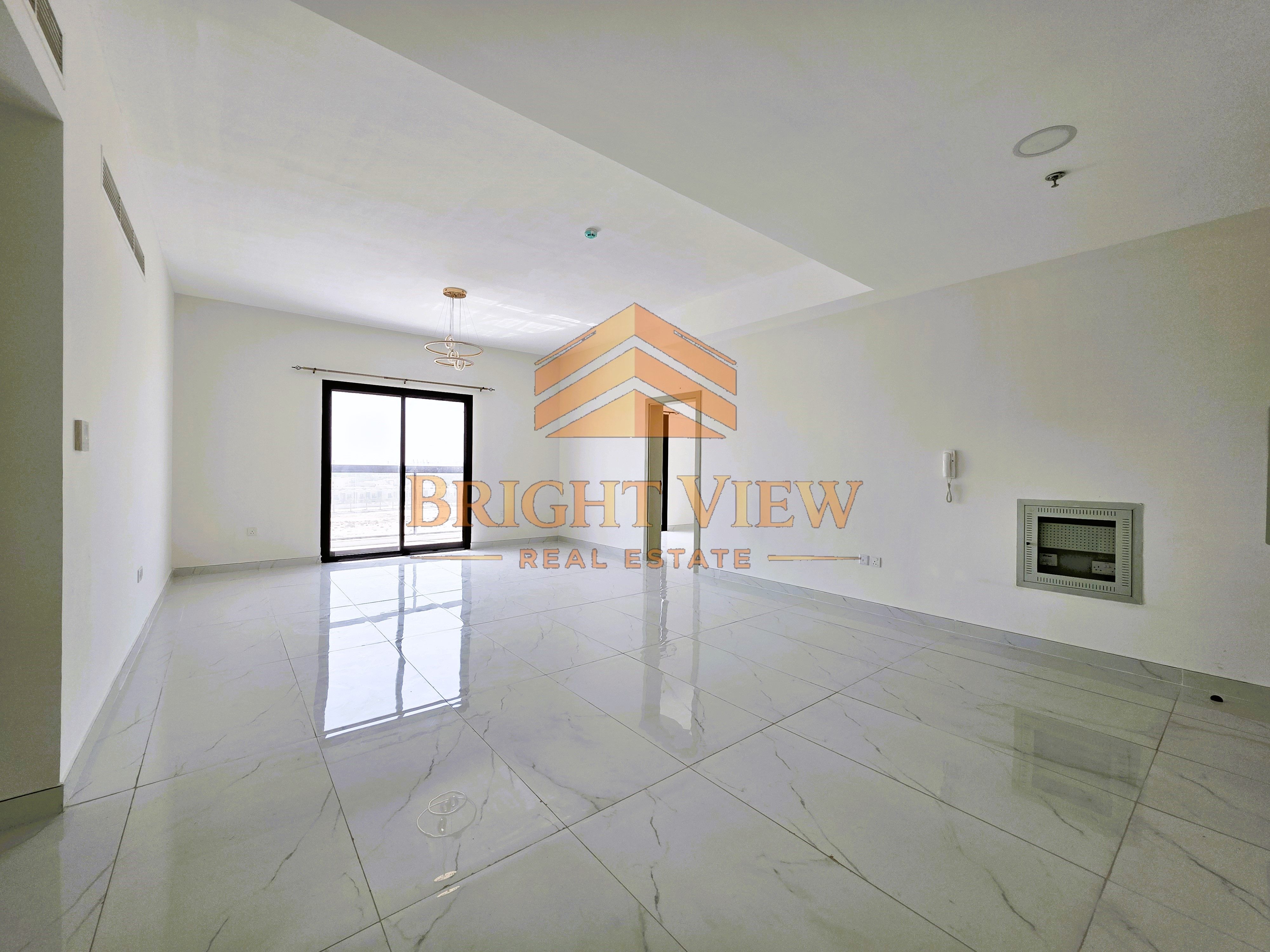 Brand new | Spacious layout | chiller free