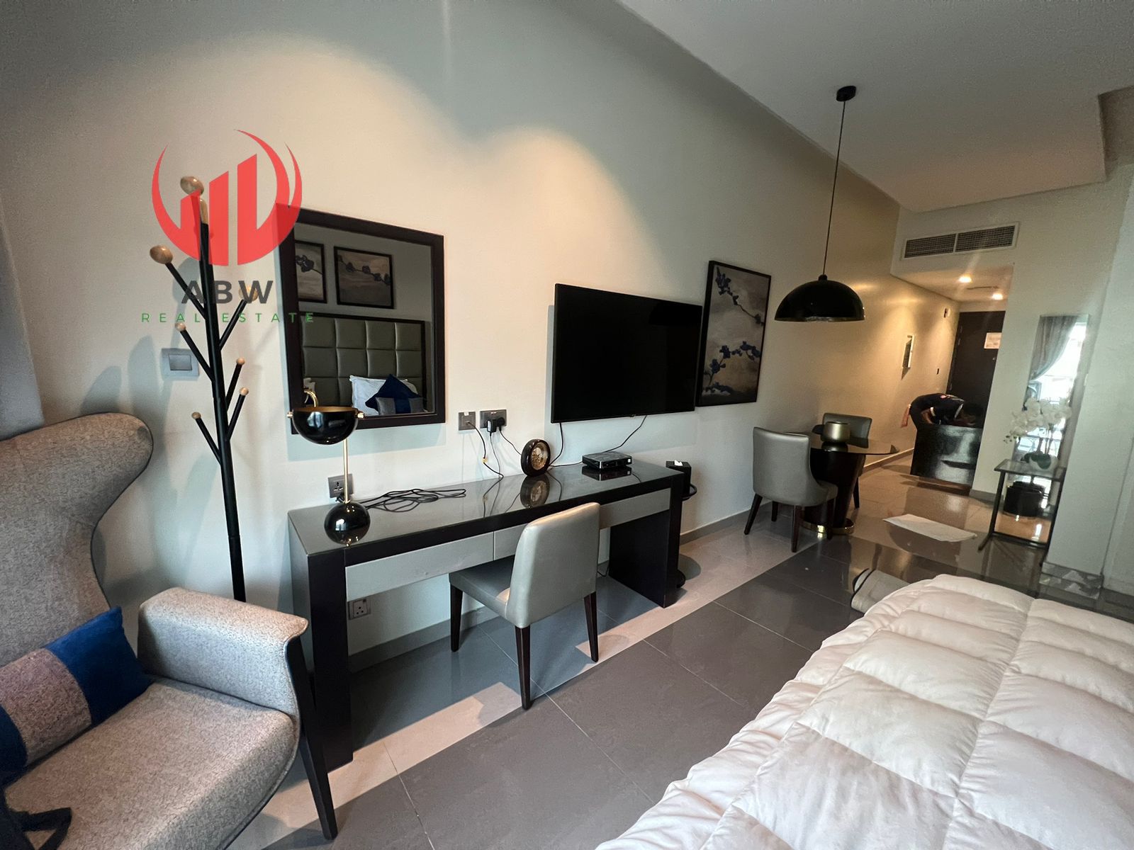 Huge Layout I Vacant I Fully Furnished | Pool View