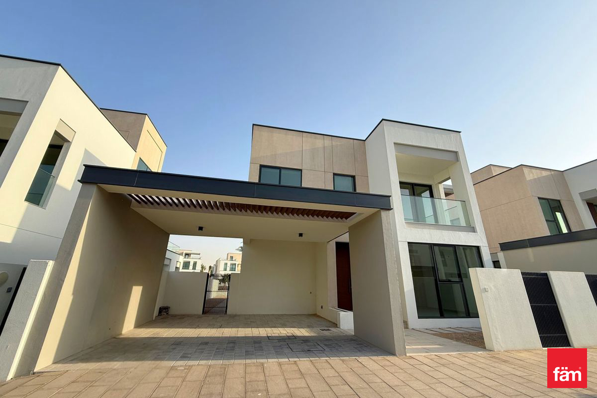 Luxurious | Closed Kitchen | Prime Location