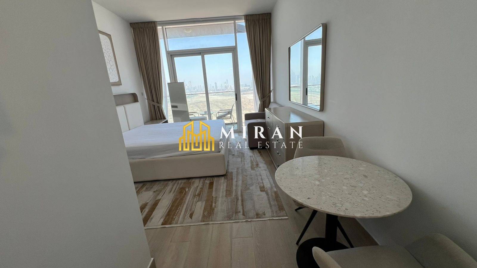 High Floor/Marina View/Vacant