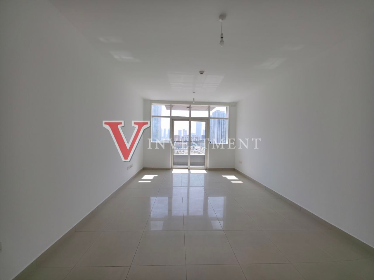 Hot Deal | Spacious 3-Bd Sea View + Balcony