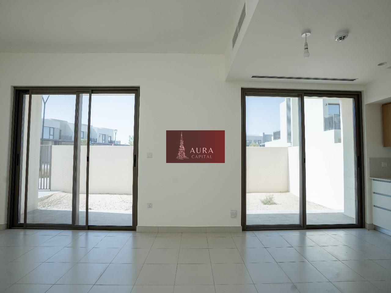 Single Row | End Unit | Available only Now