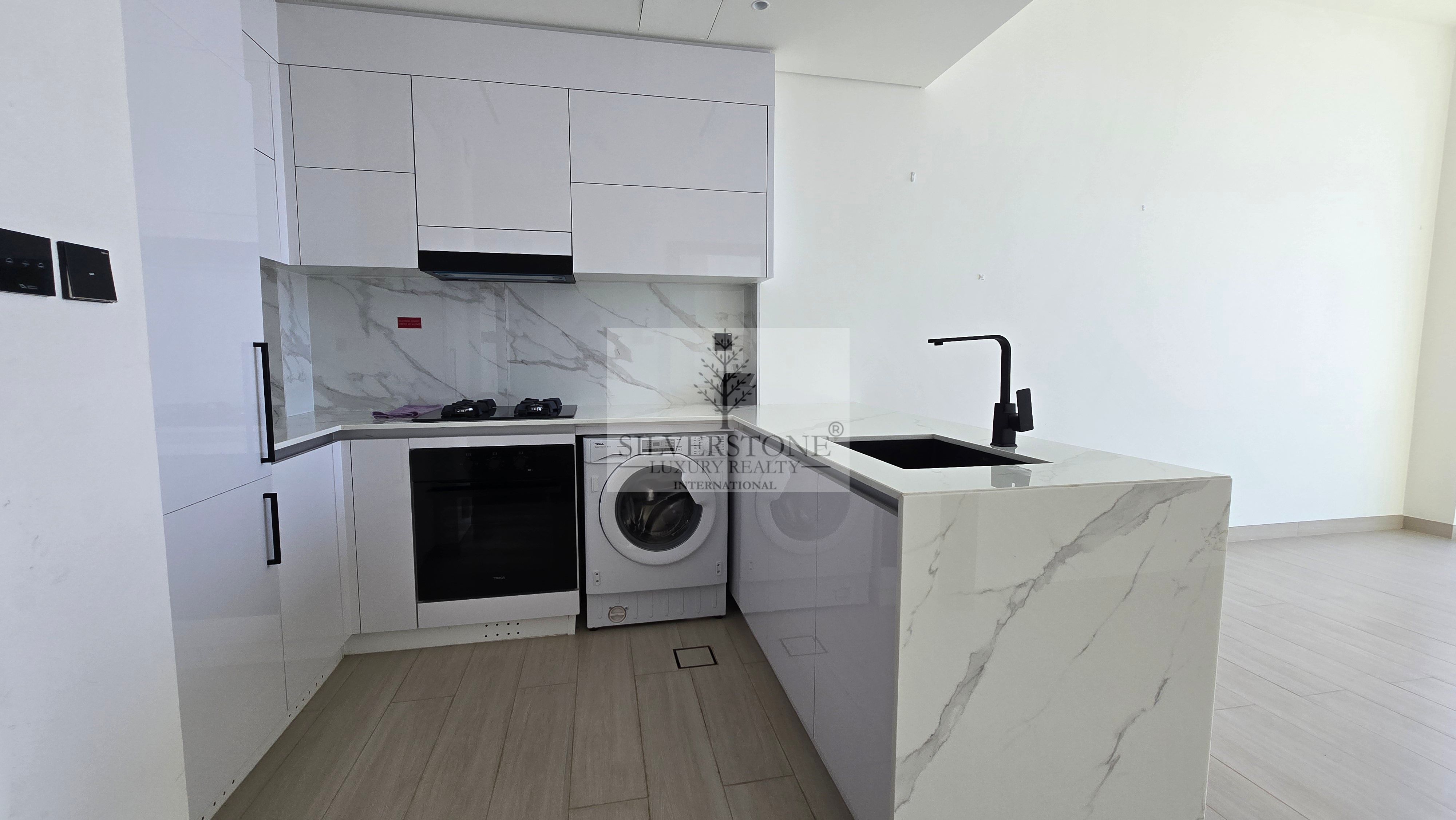 High Floor | JVC Community View | Ready to Move in