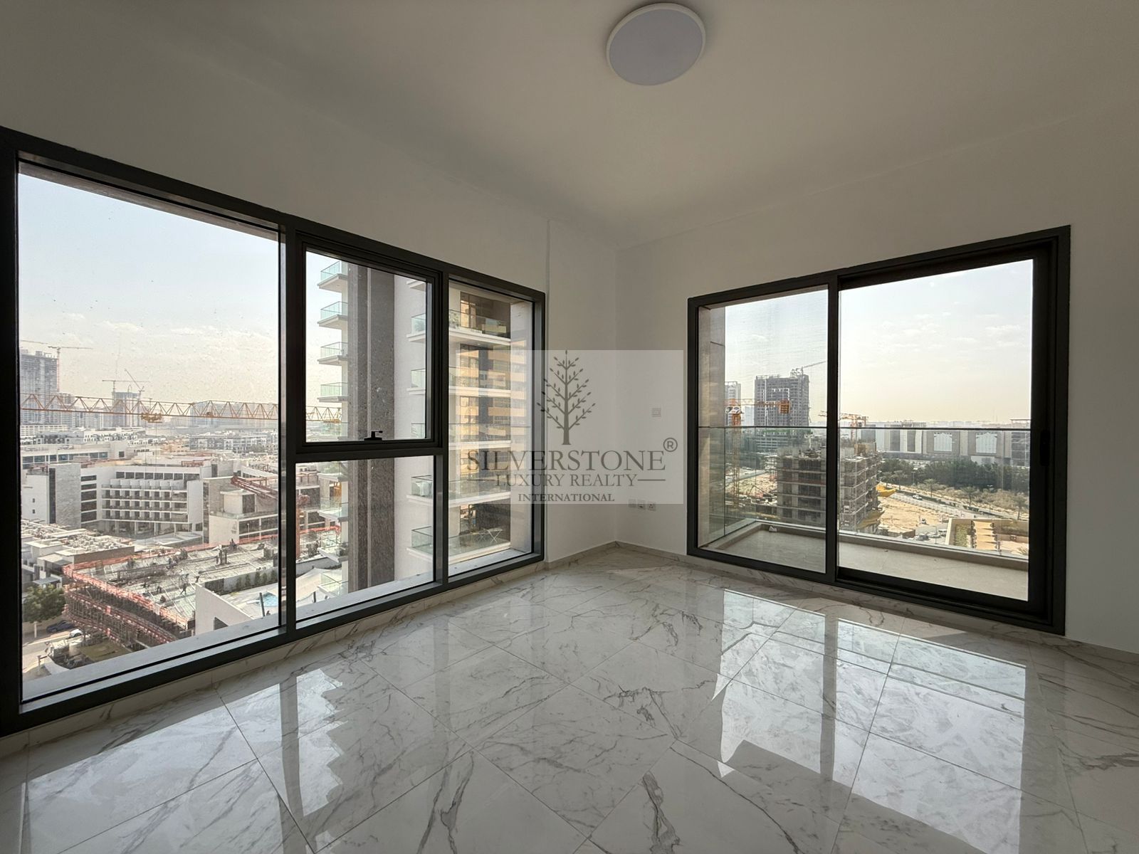 Prime Location | Ready to Move | Large Layout