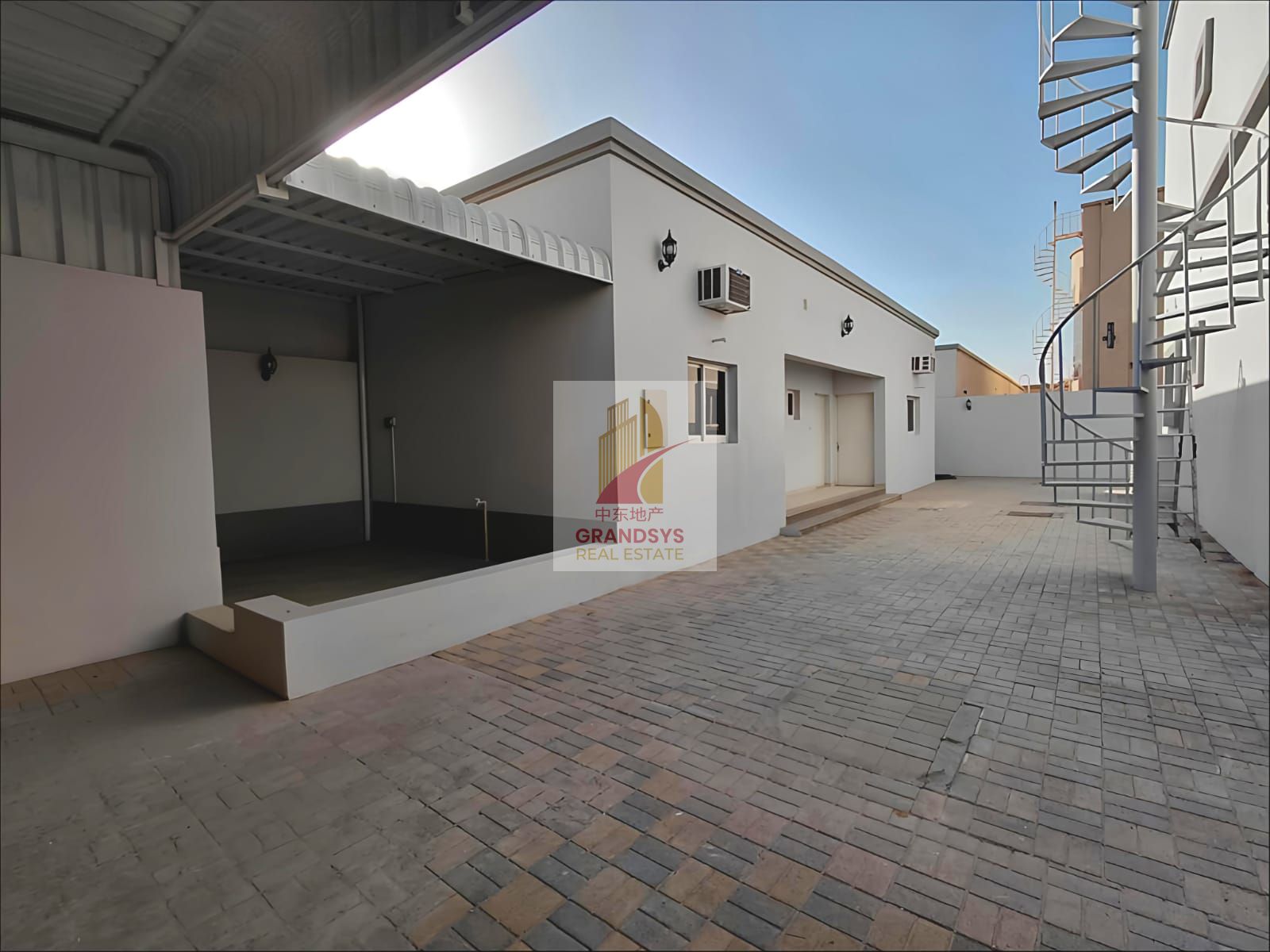 Premium 4-Bedroom Villa – Prime Location of Al Khawaneej 2