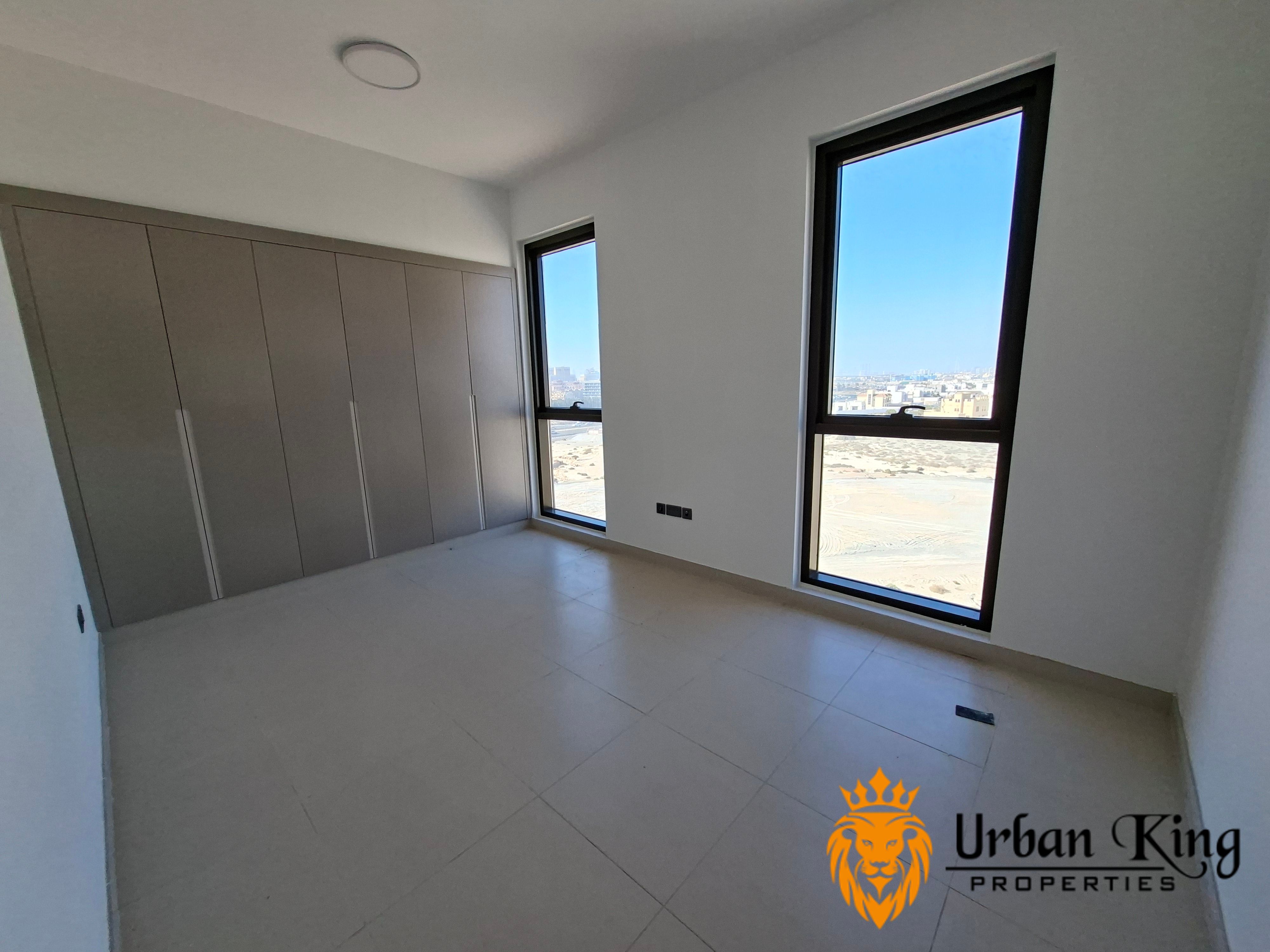 Like new building 3 bhk with Tara's Arjan