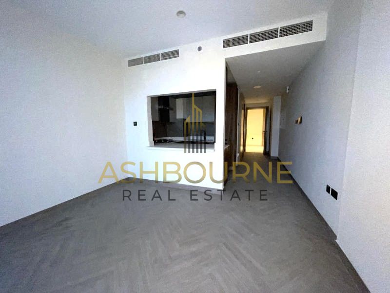 STUDIO | BRIGHT UNIT | SPACIOUS | COMMUN...