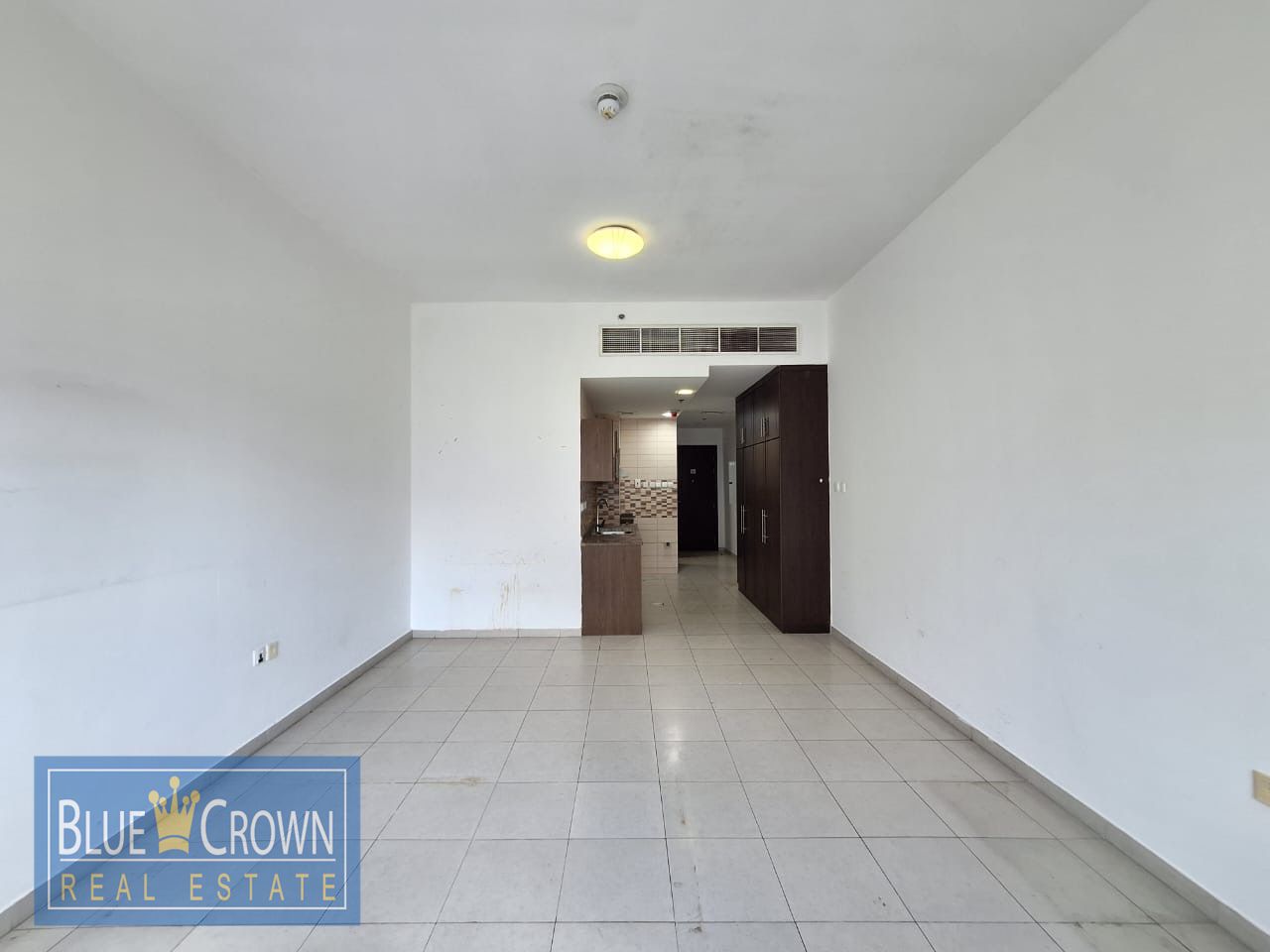 HOT OFFER READY TO MOVE PRIME LOCATION