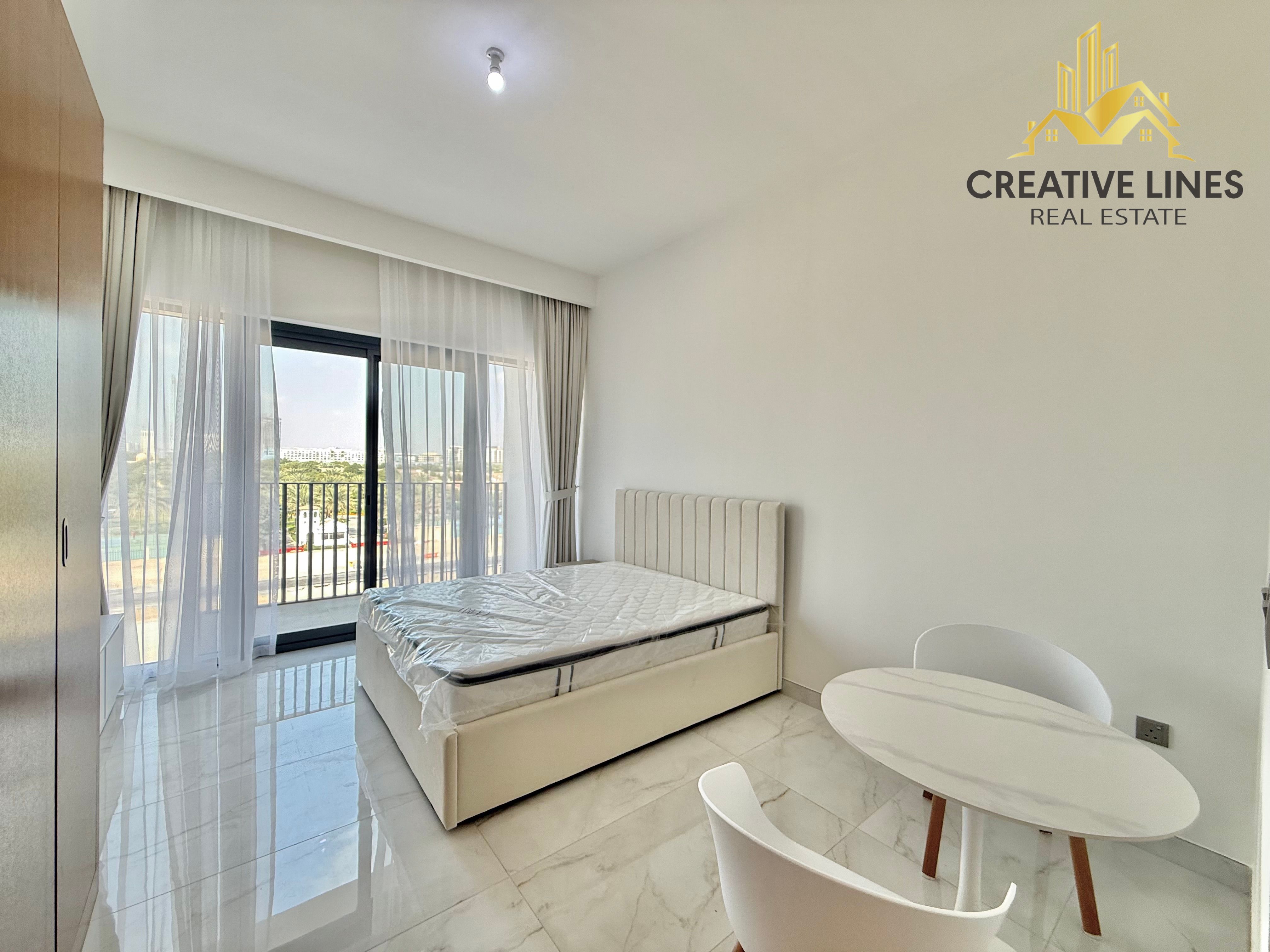 Brand new // Ready to Move // Sunlight & park view // All amenities