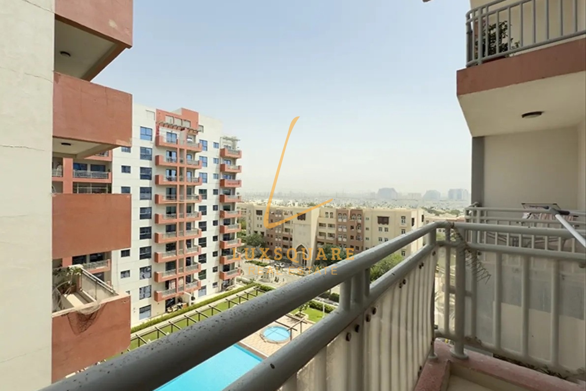 Investor Deal | Metro Walkable | Non - Negotiable