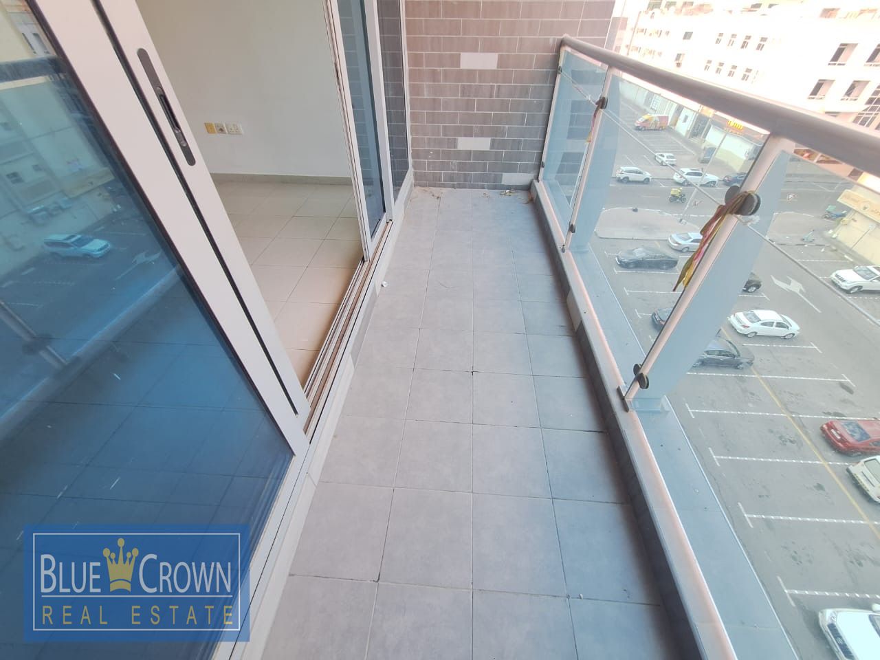 MODERN 1BR + STUDY ROOM SPACIOUS SIZE