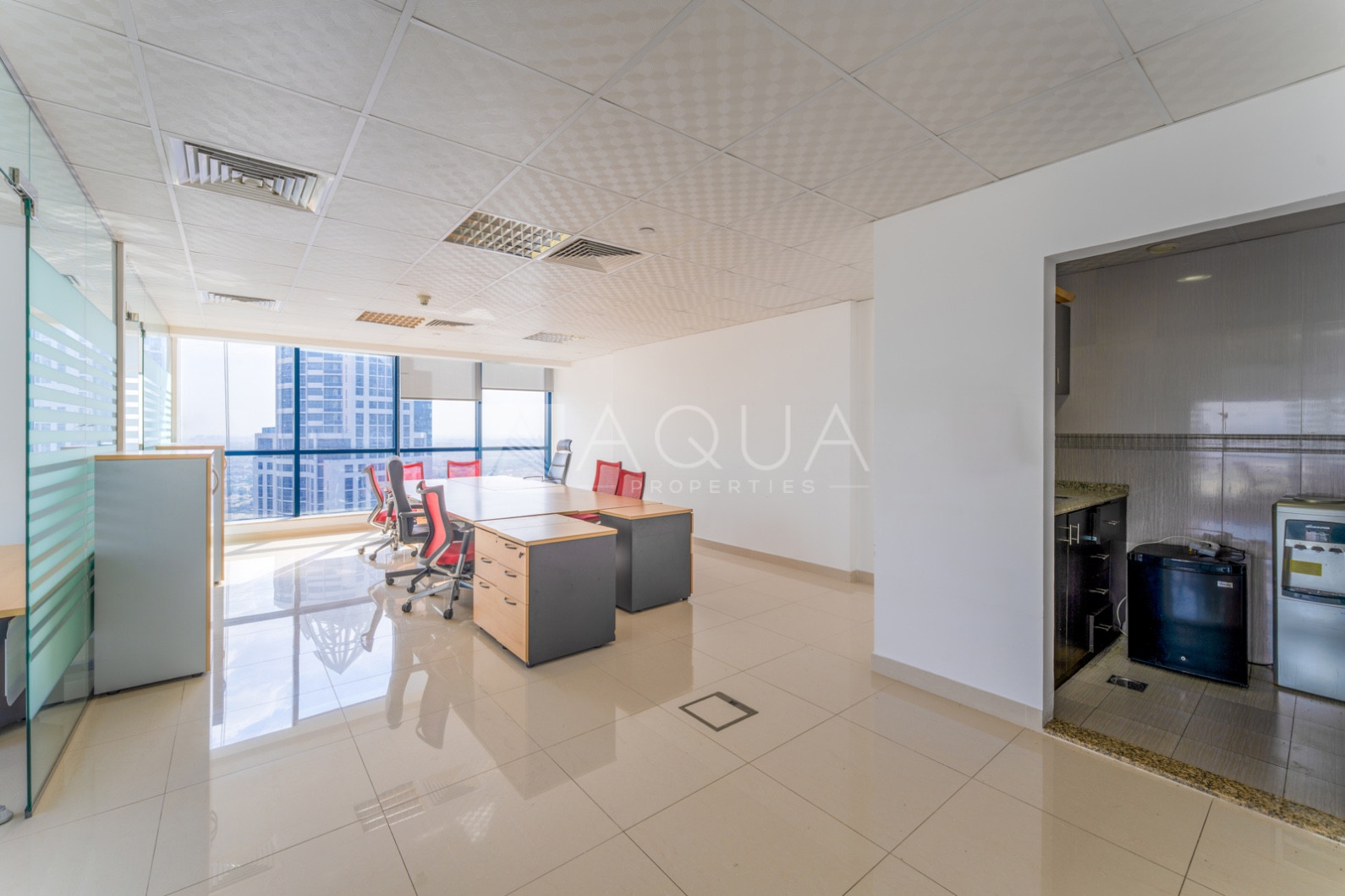 Washroom & Pantry l High Floor | Furnished