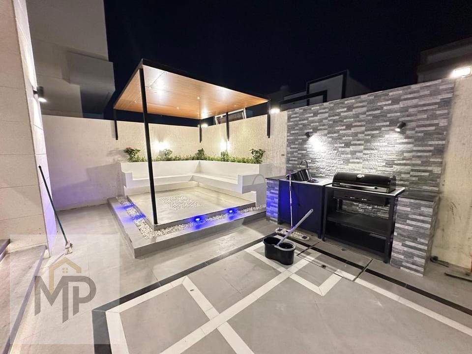 Villa for sale in Ajman at a bargain price, including fees. Excellent location. Freehold ownership for life for all nationalities with available bank