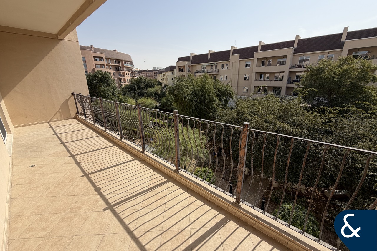 Fully Renovated | Garden View | 1 Bed