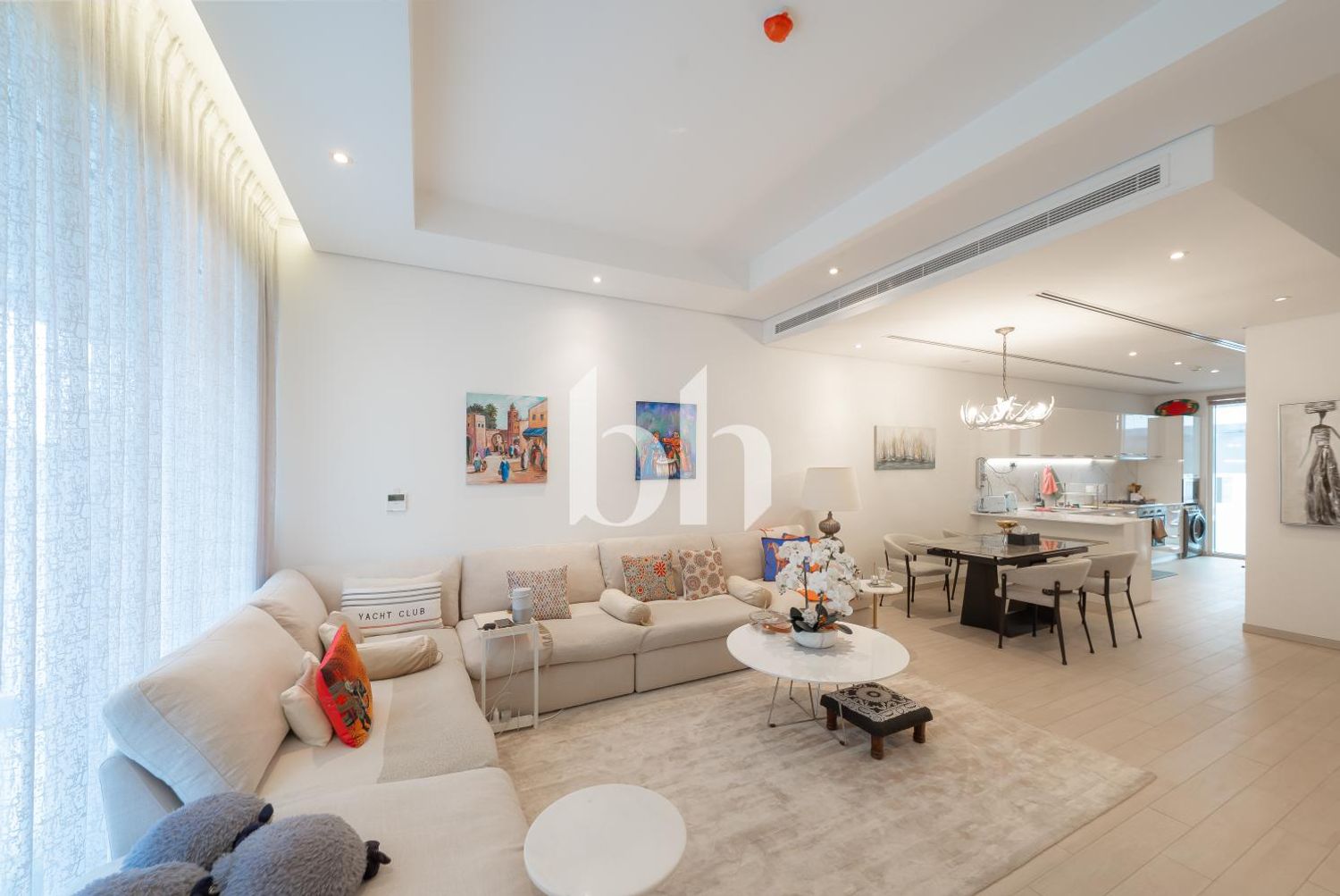 Luxury Living | Fully Furnished | Upgraded