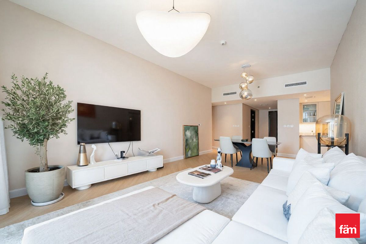 Spacious Upgraded 2BR | Blvd Heights Downtown