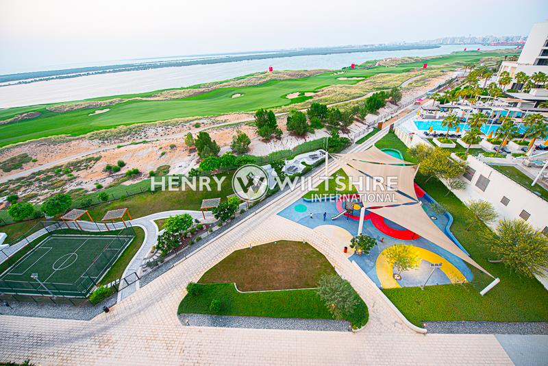 Corner unit | Golf and Sea view | Spacious layout