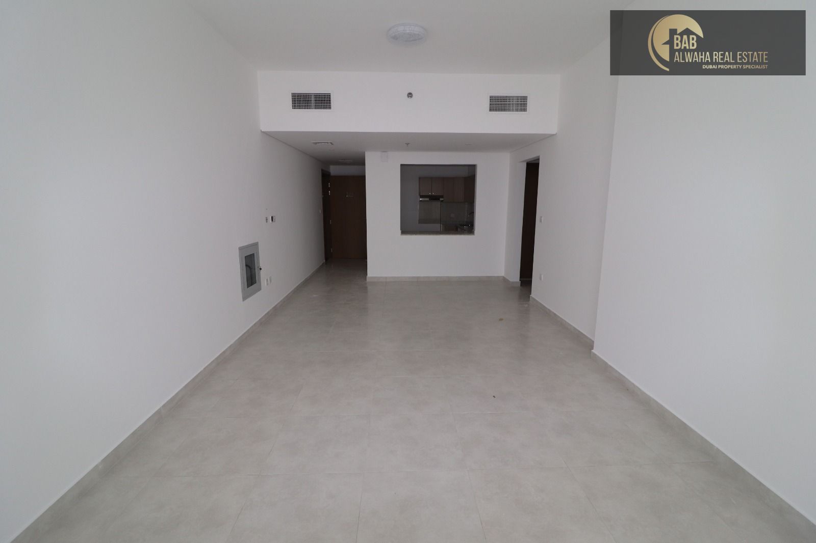Central Mall view Specious 2 bedroom 2 Parking
