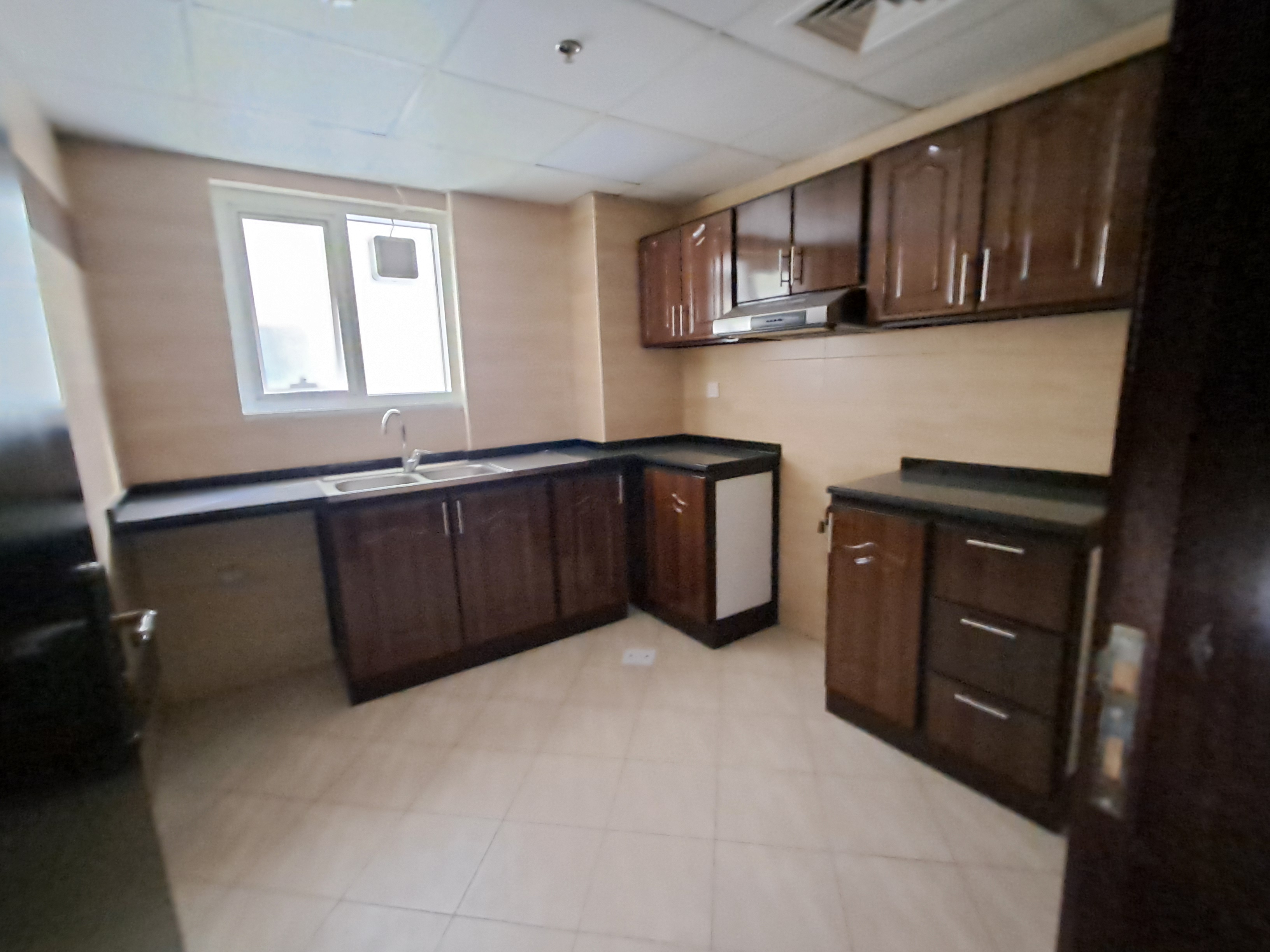 Limited offer 2BHK with 2 full washroom and parking 47k available