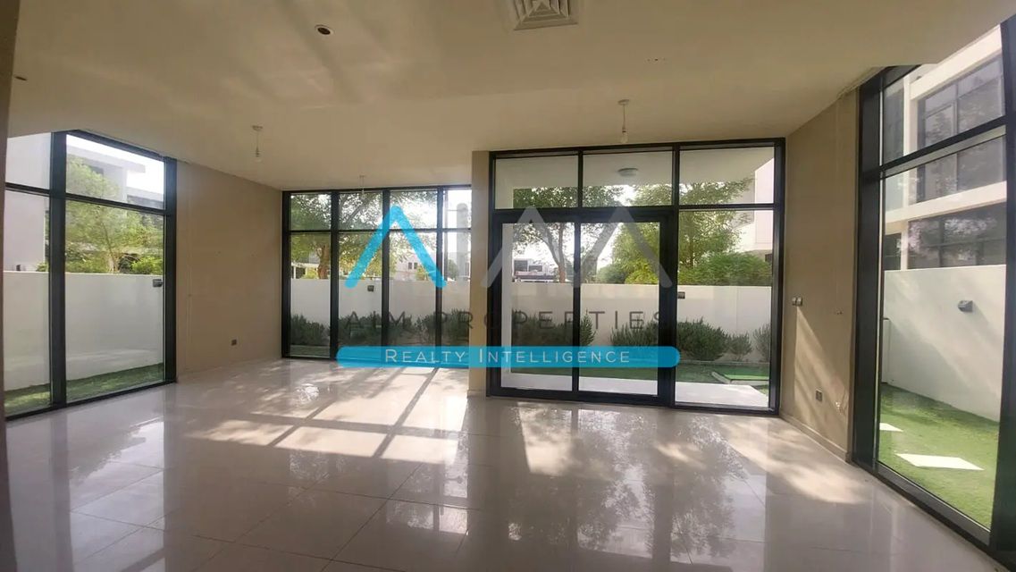 CHILLER FREE SPACIOUS BRIGHT HUGE 6BR VILLA DAMAC HILLS 2 FOR RENT