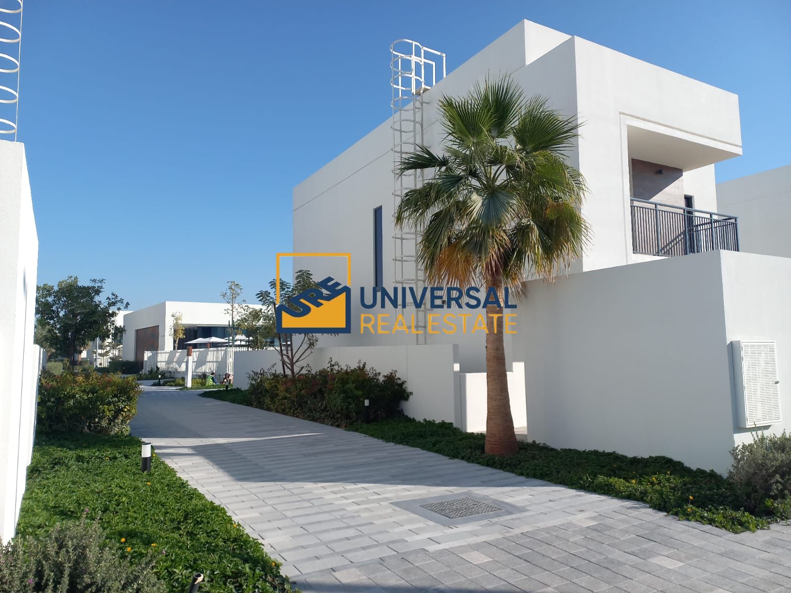 Distinctive Villa | 4BR | Single Row | Corner Unit