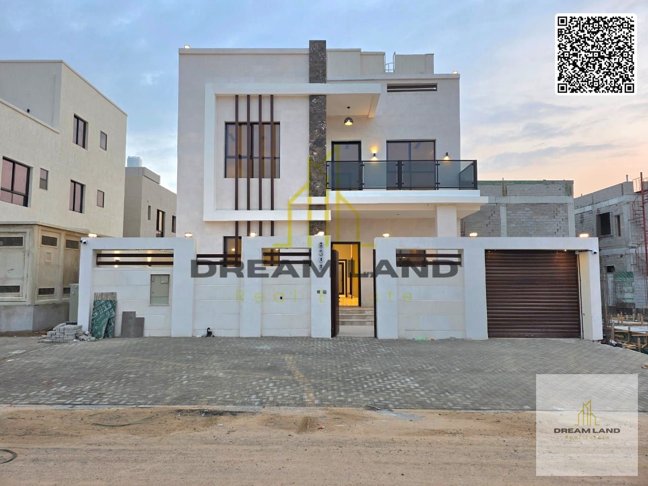 Luxury villa for sale in Al Zahia, high-end finishing, spacious areas, price includes electricity and water.