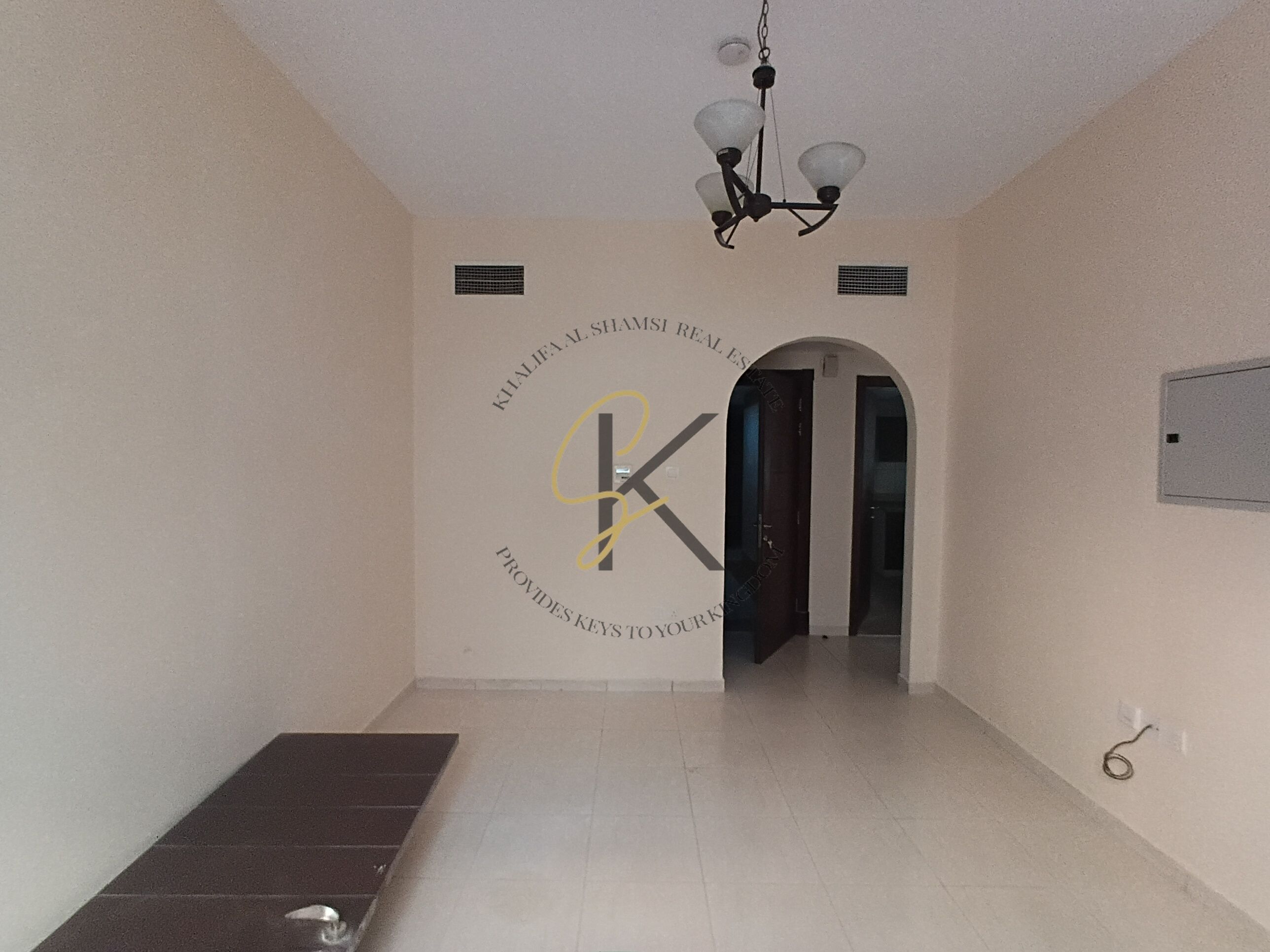 Lavish 1BHK full of family building Neat and clean room and Building for contact Babar