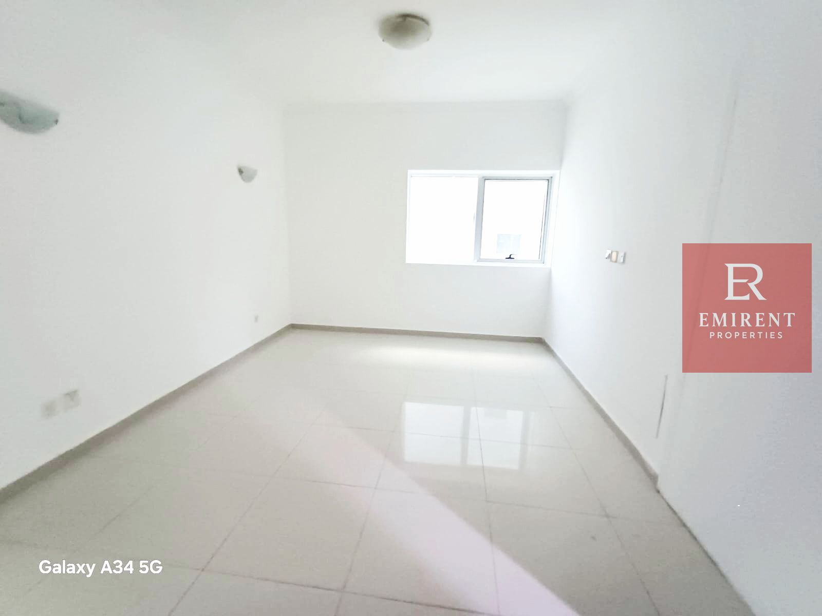1BHK | 1 Month Free | | Prime Location| | Family Building