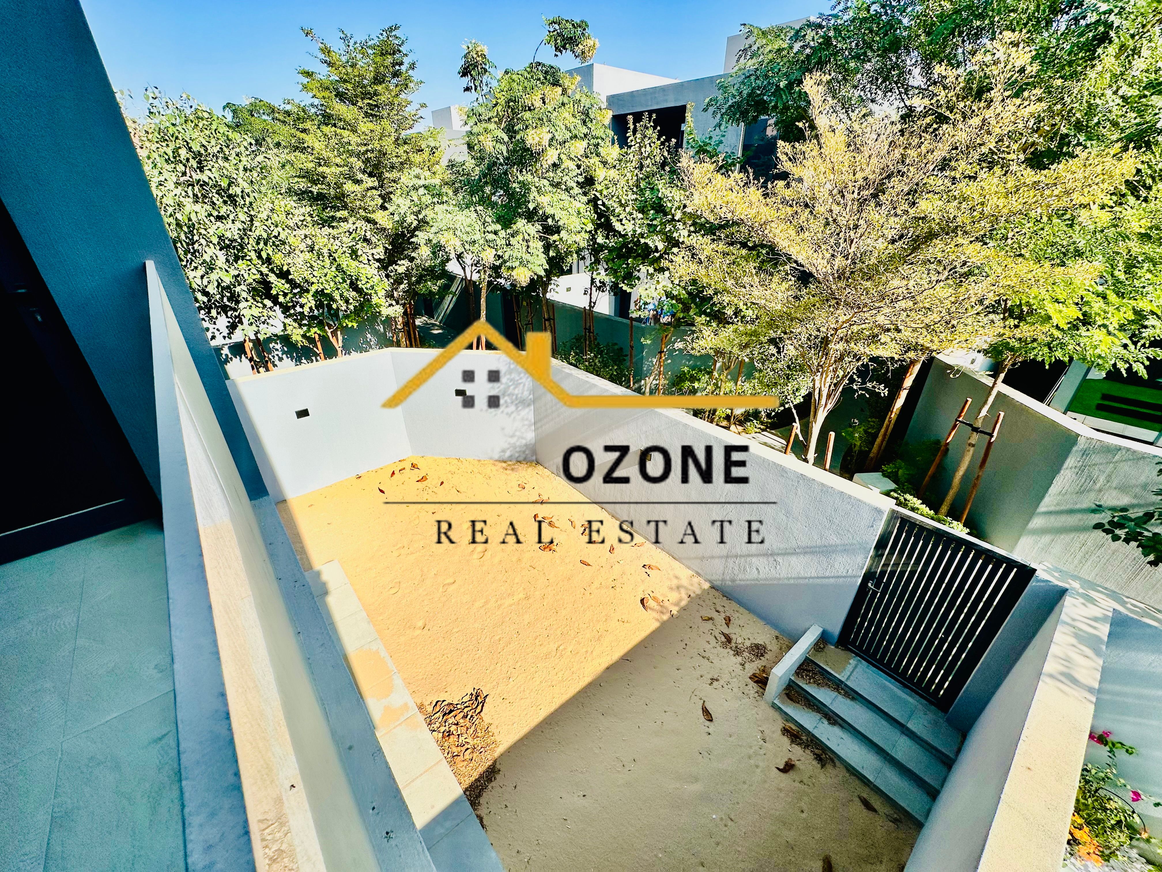 4 Cheque Payment Brand New 3 Bedroom Townhouse No Deposit