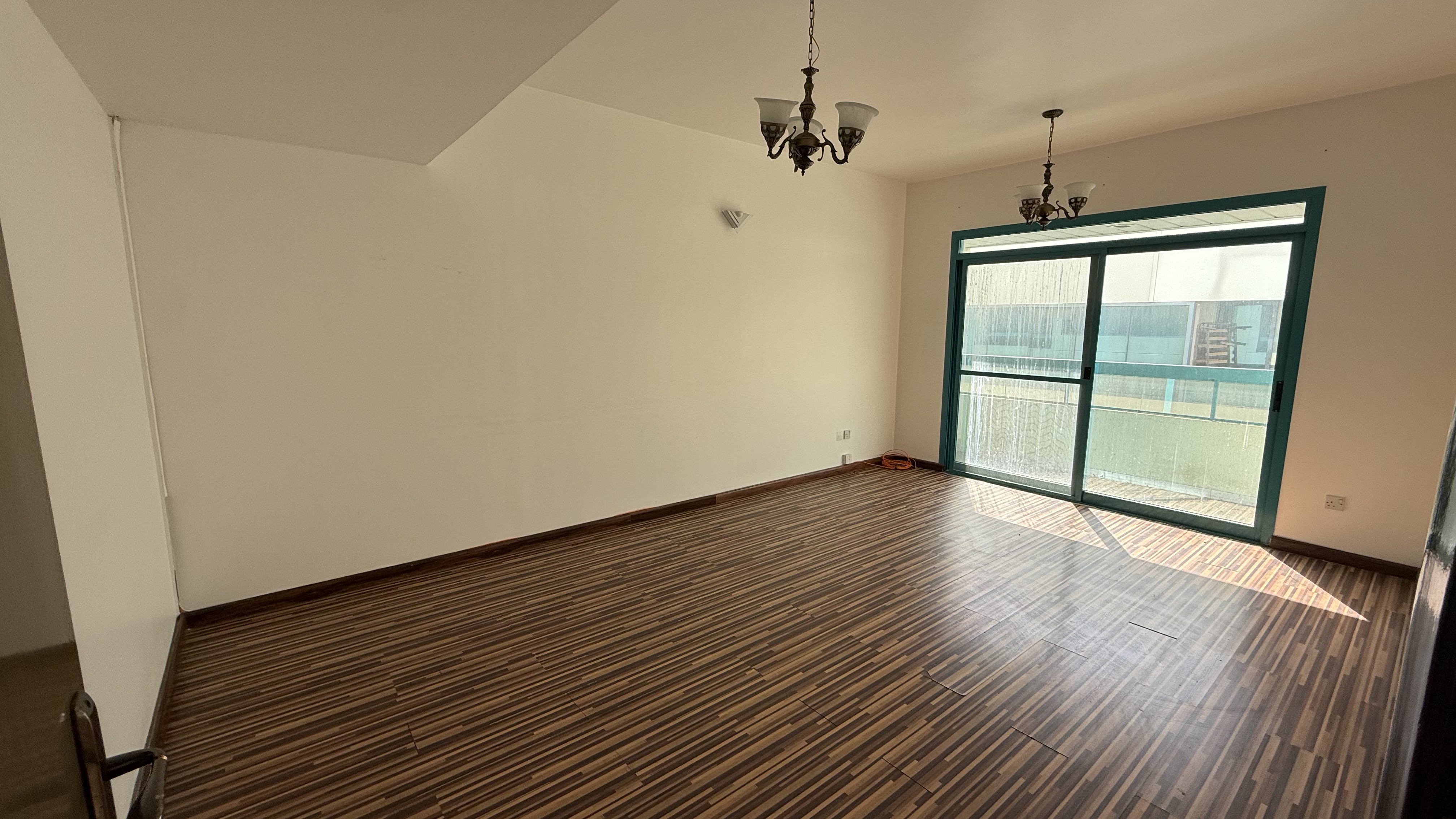 1300SQFT OFFICE AVAILABLE NEAR TO AL QIYADHA METRO 90K IN 2 CHEQUES
